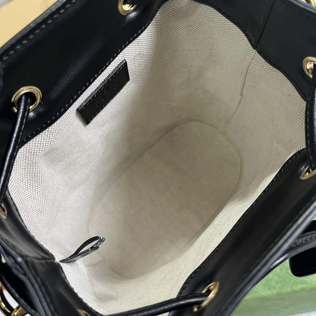 Gucci 728231 GG Matelassé Bucket Bag Black | gucci 728231 gg matelasse bucket bag black 8