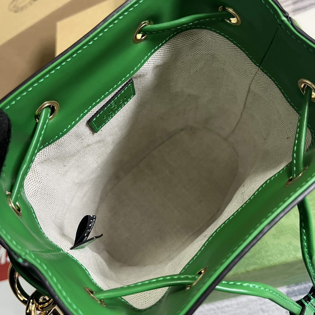 Gucci 728231 GG Matelassé Bucket Bag Green | gucci 728231 gg matelasse bucket bag green 8