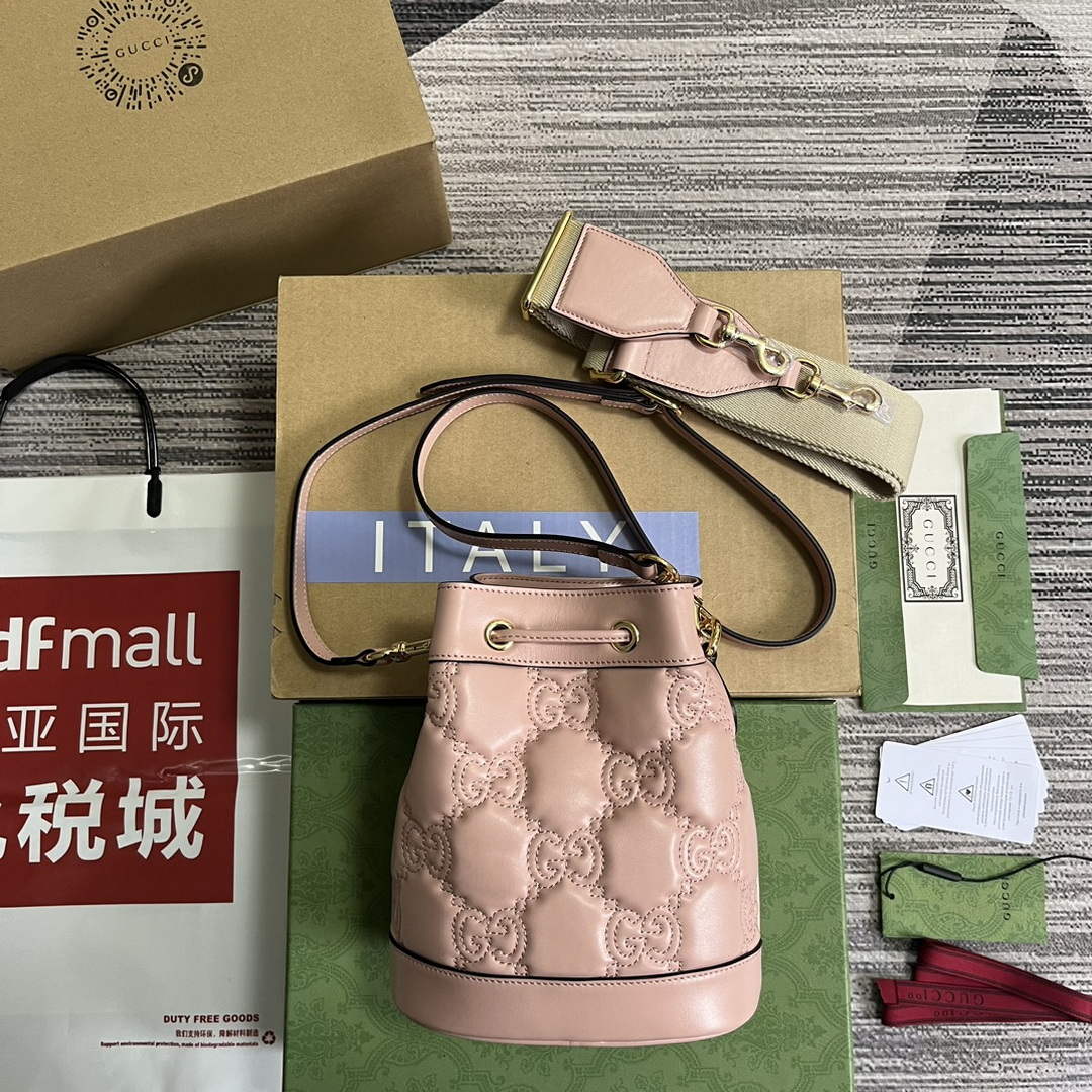 Gucci 728231 GG Matelassé Bucket Bag Light Pink | gucci 728231 gg matelasse bucket bag light pink 2
