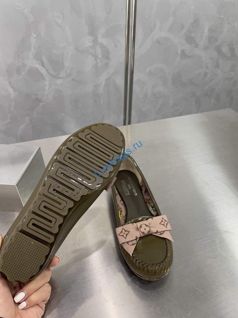 LV 1A65IZ Louis Vuitton Women's shoes loafers L68280 | lv 1a65iz louis vuitton womens shoes loafers l68280 7