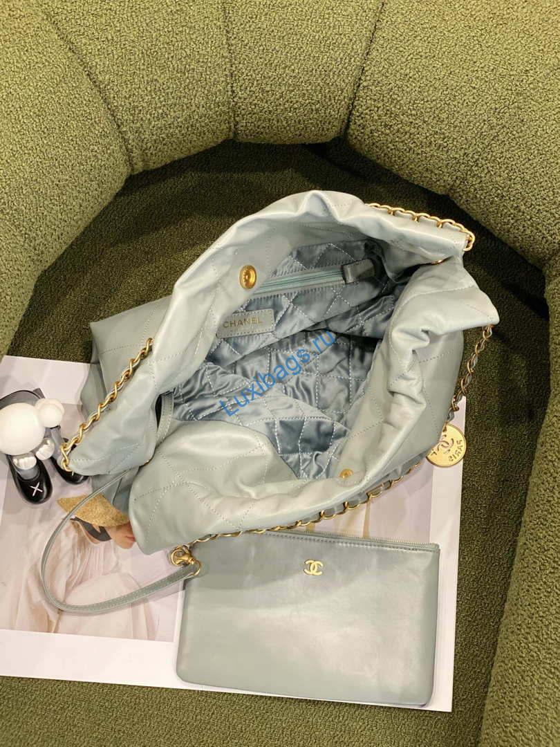 Chanel 22 Handbag Shiny Calfskin AS3261 Light Green Gold | chanel 22 as3261 handbag shiny calfskin light green 005