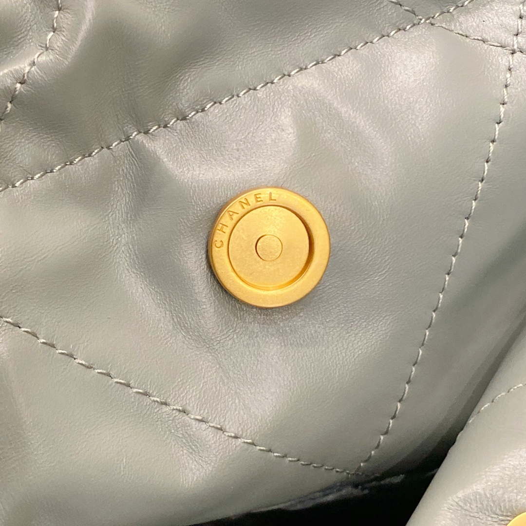 Chanel 22 Handbag Shiny Calfskin AS3261 Light Green Gold | chanel 22 as3261 handbag shiny calfskin light green 008