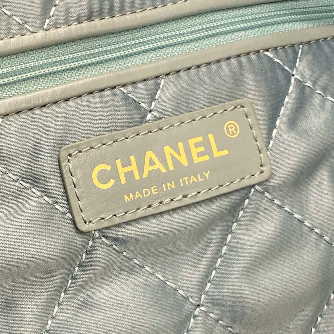 Chanel 22 Handbag Shiny Calfskin AS3261 Light Green Gold | chanel 22 as3261 handbag shiny calfskin light green 009