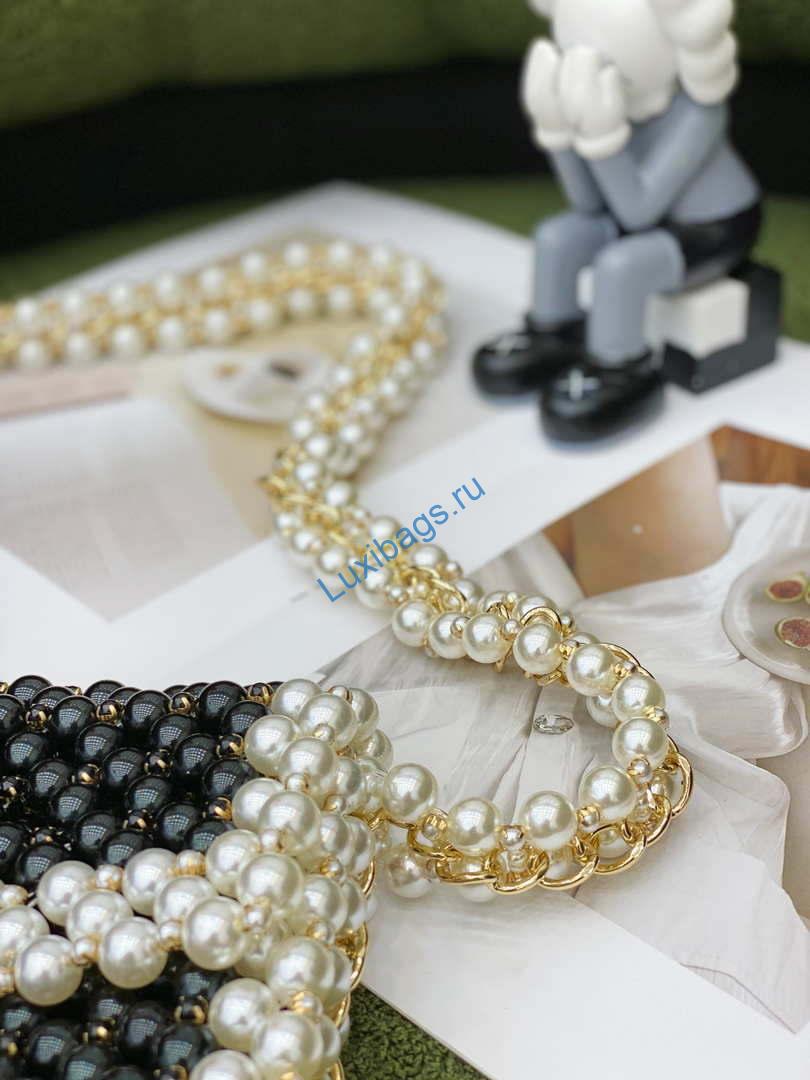 Chanel 22SS summer new collection artificial pearls and glazed pearl strings Black | chanel 22ss summer new collection artificial pearls and glazed pearl strings black 009