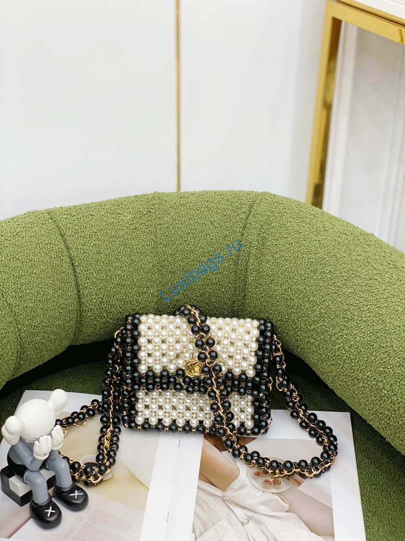 Chanel 22SS summer new collection artificial pearls and glazed pearl strings White | chanel 22ss summer new collection artificial pearls and glazed pearl strings white 003
