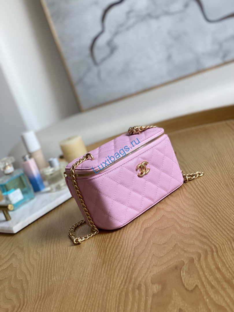 Chanel A68130 Vanity with chain Grained Calfskin Gold Pink | chanel a68130 vanity with chain grained calfskin gold pink 004