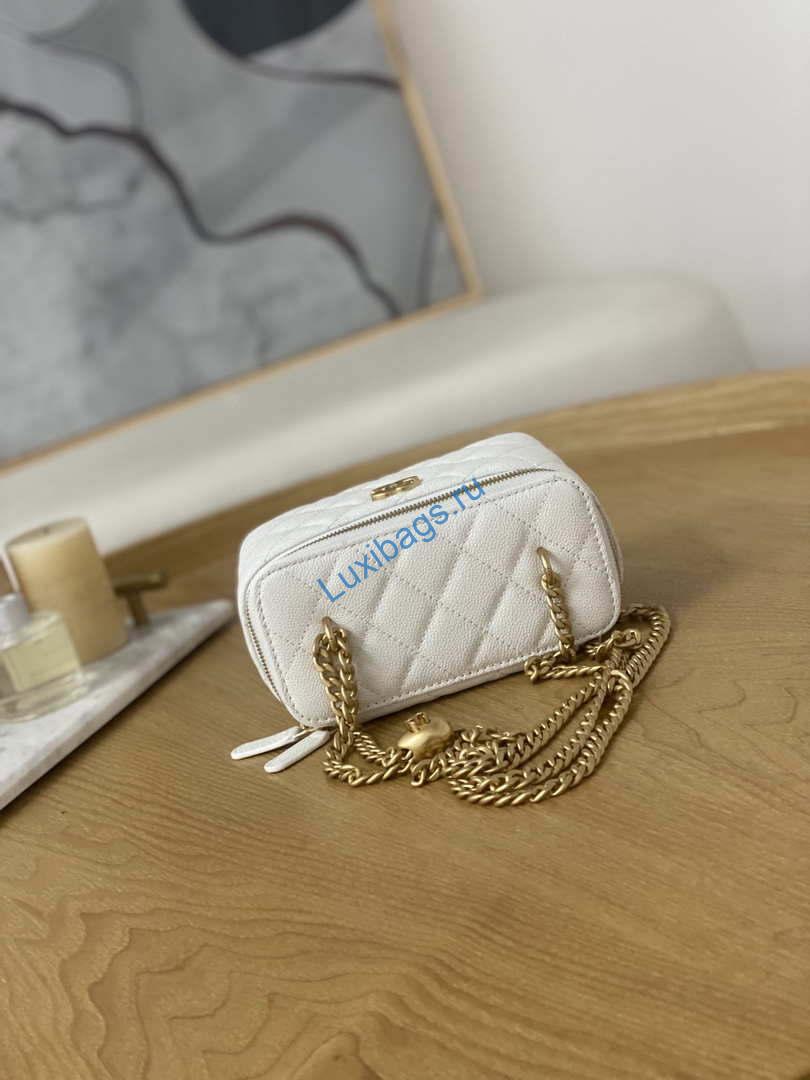 Chanel A68130 Vanity with chain Grained Calfskin Gold White | chanel a68130 vanity with chain grained calfskin gold white 005