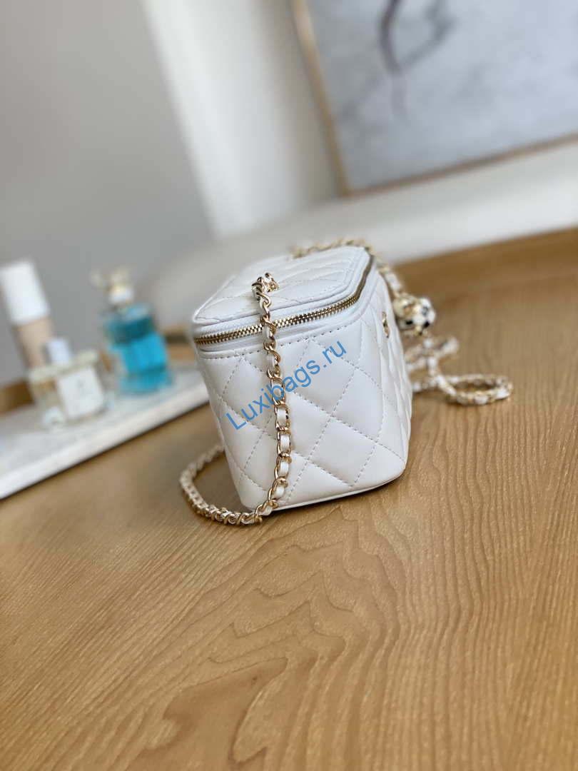 Chanel A81242 Vanity with chain Lambskin Gold football White | chanel a81242 vanity with chain lambskin gold football white 006
