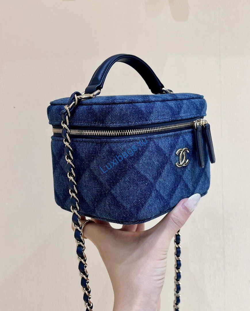 Chanel AP2718 Small Vanity With Chain Denim Blue | chanel ap2718 small vanity with chain denim blue 002