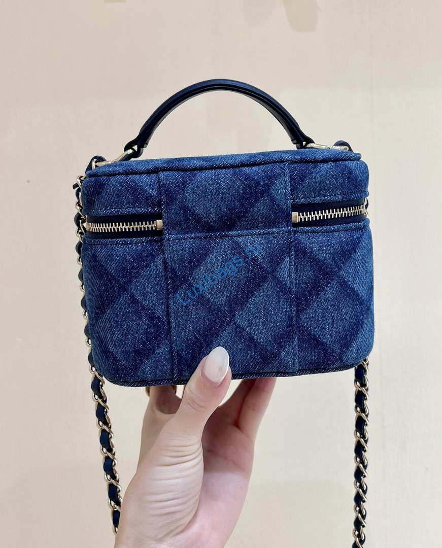 Chanel AP2718 Small Vanity With Chain Denim Blue | chanel ap2718 small vanity with chain denim blue 005