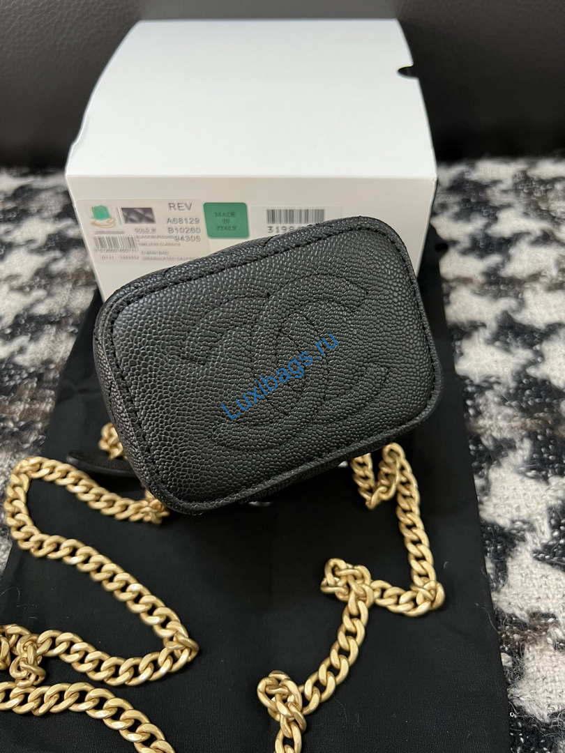 Chanel AP3203 Clutch With Chain Grained Calfskin Black | chanel ap3203 clutch with chain grained calfskin black 012