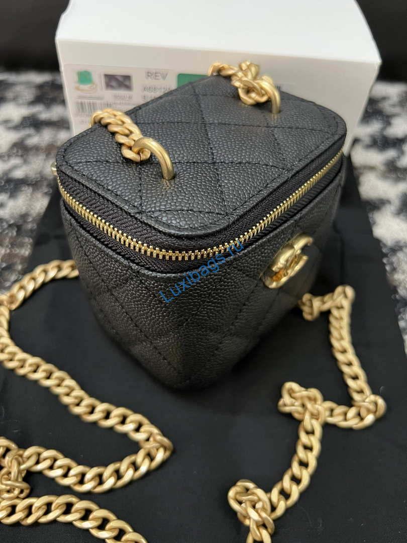 Chanel AP3203 Clutch With Chain Grained Calfskin Black | chanel ap3203 clutch with chain grained calfskin black 013
