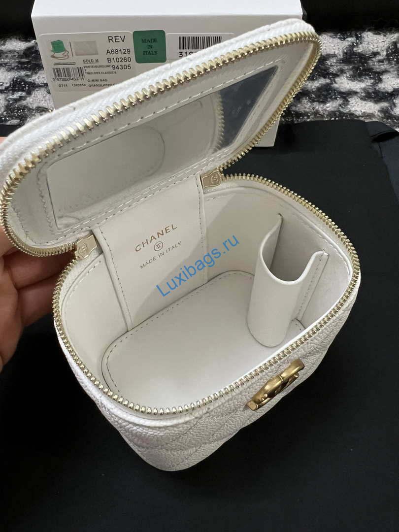 Chanel AP3203 Clutch With Chain Grained Calfskin White | chanel ap3203 clutch with chain grained calfskin white 008