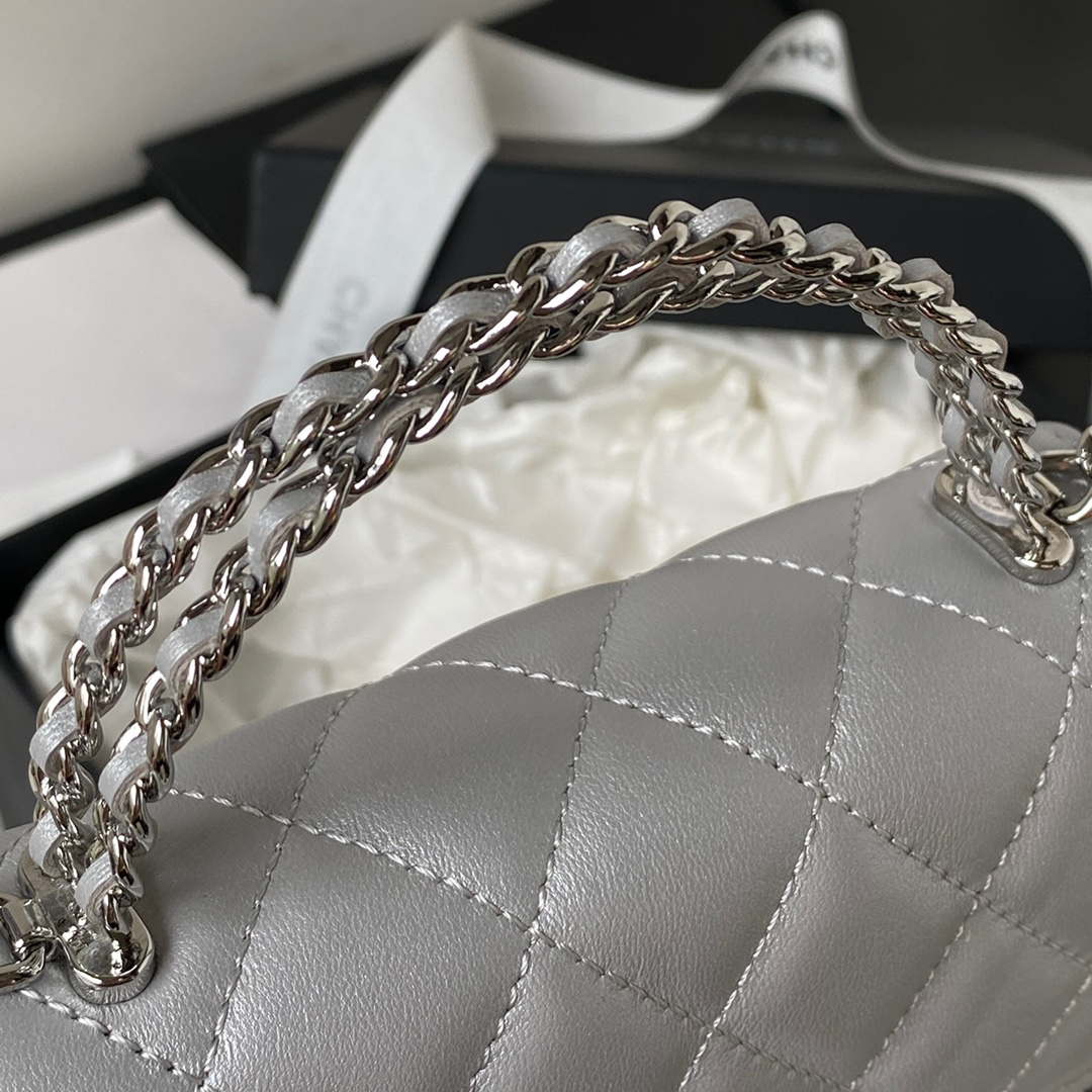 Chanel AP3237 Clutch with chain Lambskin Gold With Handle Bag | chanel ap3237 clutch with chain lambskin gold with handle bag 003