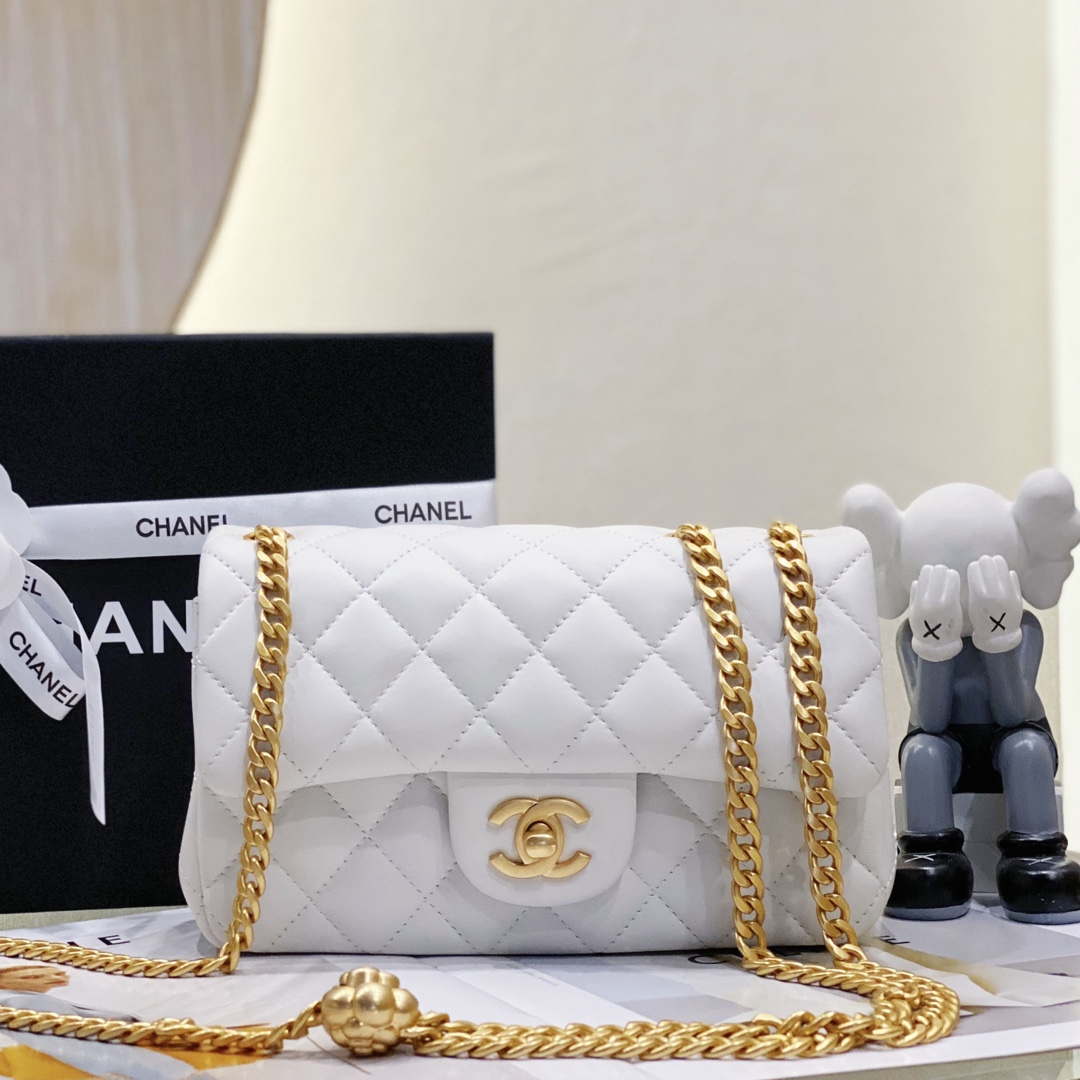 Chanel AS3041 Flap Classic Bag CF Camellia Lambskin White Gold | chanel as3041 flap classic bag cf camellia lambskin white gold 002