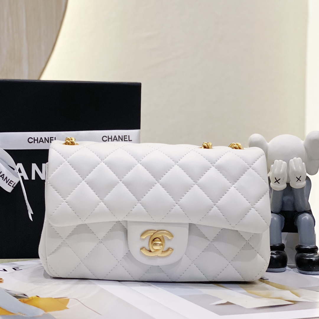 Chanel AS3041 Flap Classic Bag CF Camellia Lambskin White Gold | chanel as3041 flap classic bag cf camellia lambskin white gold 003