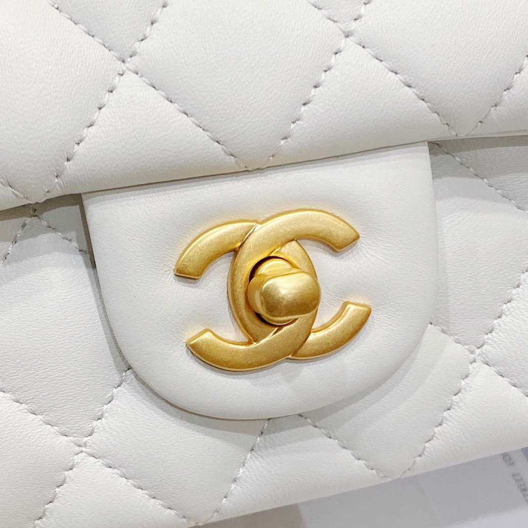 Chanel AS3041 Flap Classic Bag CF Camellia Lambskin White Gold | chanel as3041 flap classic bag cf camellia lambskin white gold 008