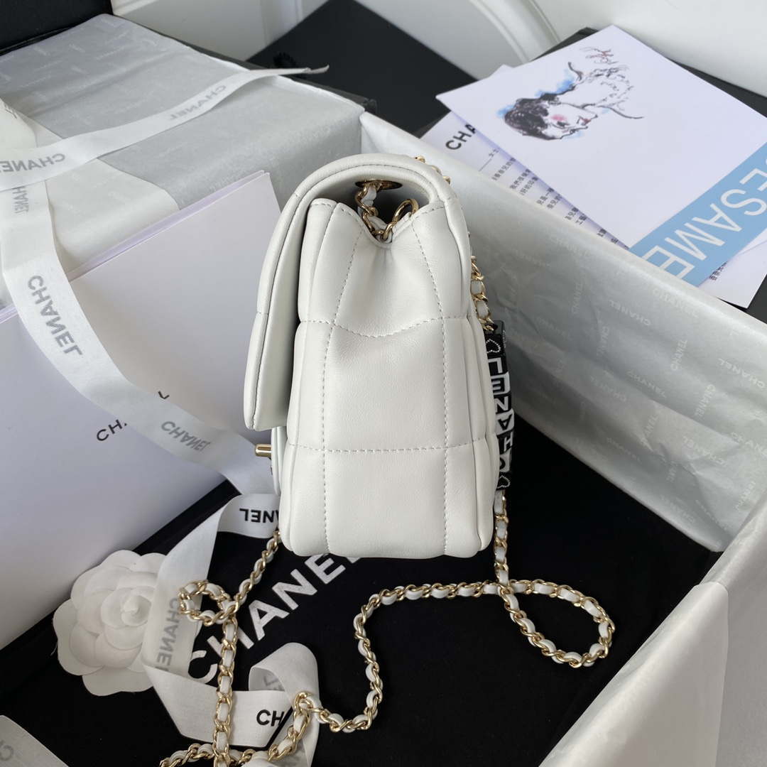 Chanel AS3330 Mini Flap 17cm Bag White Lambskin | chanel as3330 mini flap 17cm bag white lambskin 005