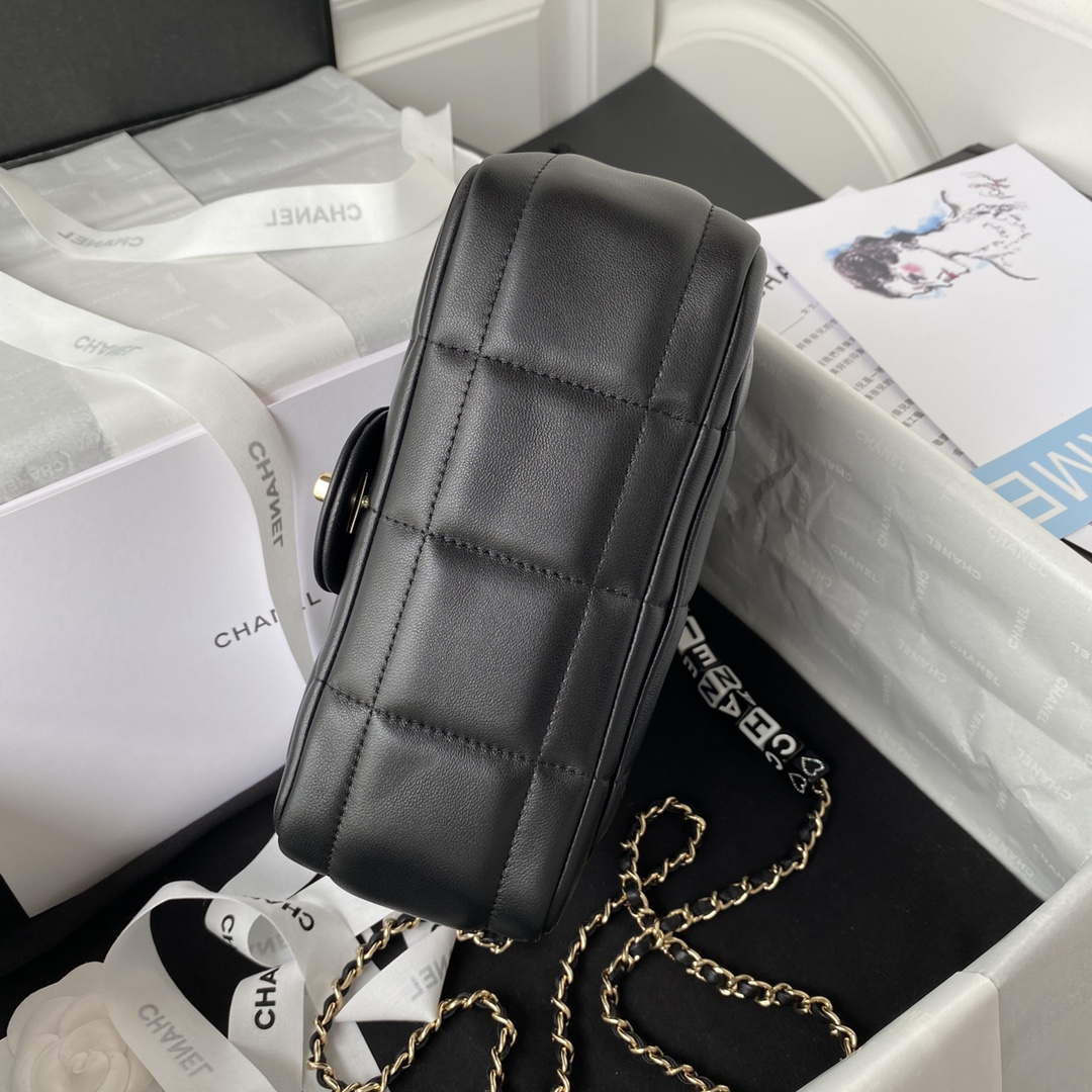 Chanel AS3331 Small Flap 19cm Bag Black Lambskin Gold | chanel as3331 small flap 19cm bag black lambskin gold 015