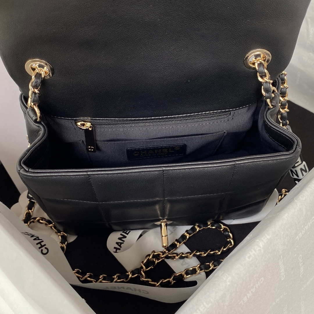 Chanel AS3331 Small Flap 19cm Bag Black Lambskin Gold | chanel as3331 small flap 19cm bag black lambskin gold 016