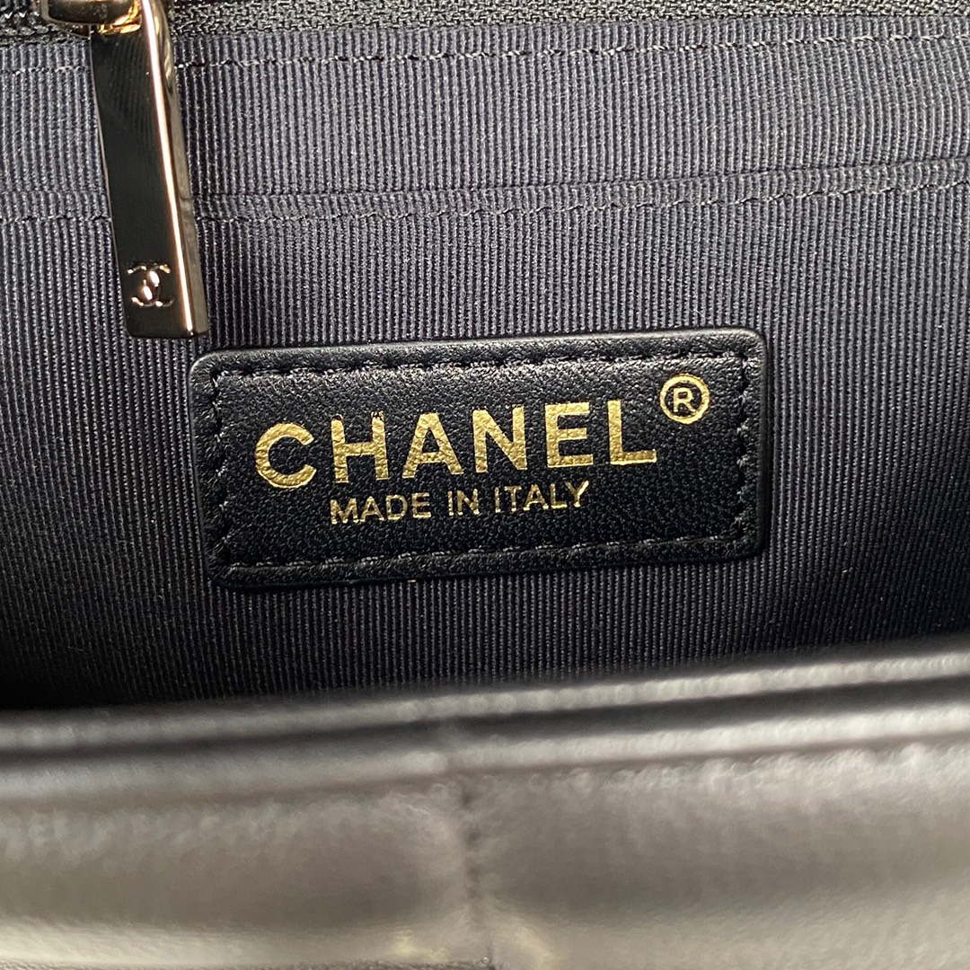 Chanel AS3331 Small Flap 19cm Bag Black Lambskin Gold | chanel as3331 small flap 19cm bag black lambskin gold 017