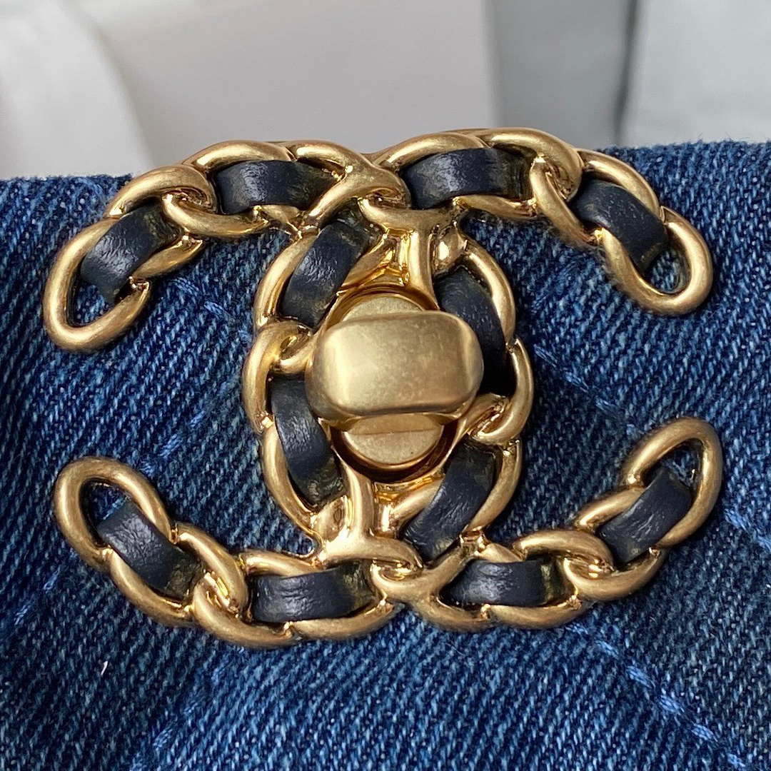Chanel AS3519 CHANEL 23K Shopping Bag Denim Blue | chanel as3519 chanel 23k shopping bag denim blue 003