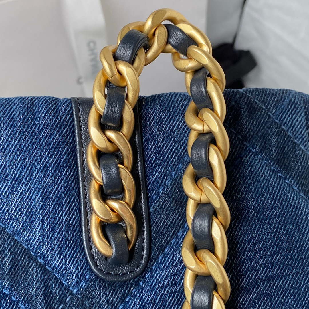 Chanel AS3519 CHANEL 23K Shopping Bag Denim Blue | chanel as3519 chanel 23k shopping bag denim blue 005