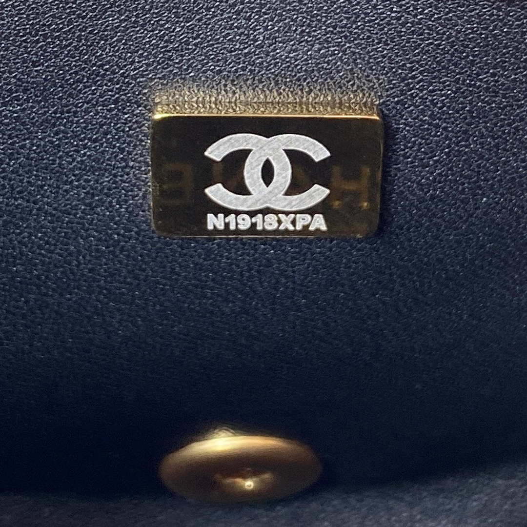Chanel AS3829 Mini Flap Chain Bag Black Calfskin Gold | chanel as3829 mini flap chain bag black calfskin gold 009