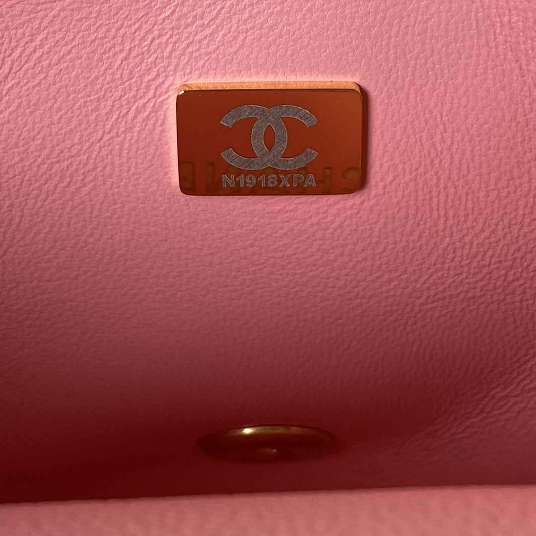 Chanel AS3921 Flap Chain Bag Pink Calfskin Gold | chanel as3829 mini flap chain bag pink calfskin gold 009