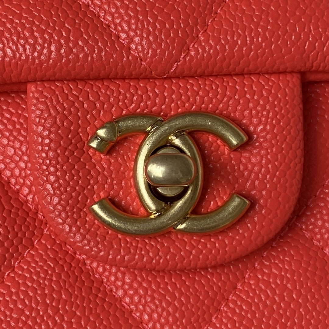 Chanel AS3921 Flap Chain Bag Red Calfskin Gold | chanel as3829 mini flap chain bag red calfskin gold 002