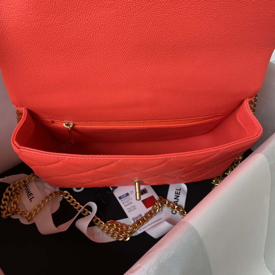 Chanel AS3921 Flap Chain Bag Red Calfskin Gold | chanel as3829 mini flap chain bag red calfskin gold 006