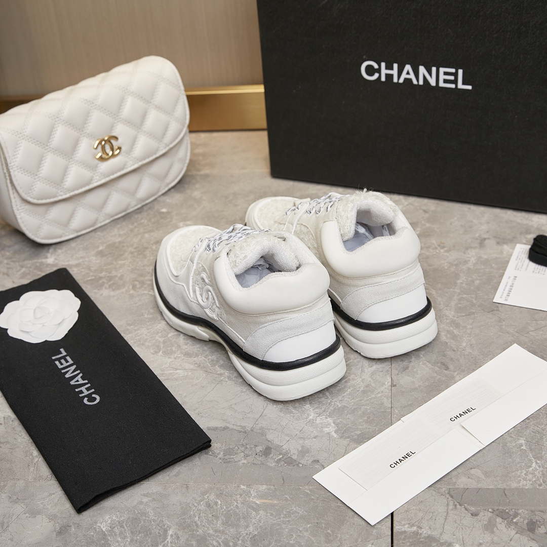 Chanel Men Women's Sneaker Shoes G38753 White | chanel men womens sneaker shoes g38753 white 009