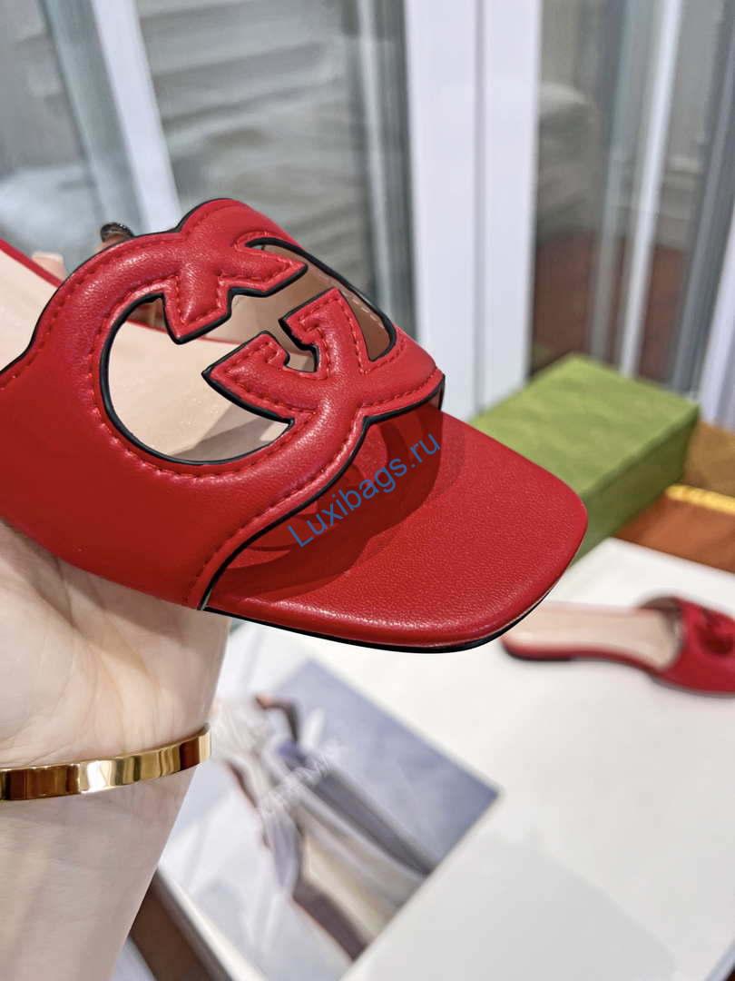 Gucci 694451 Women's Interlocking G cut-out slide sandal Red | gucci 694451 womens interlocking g cut out slide sandal red 003