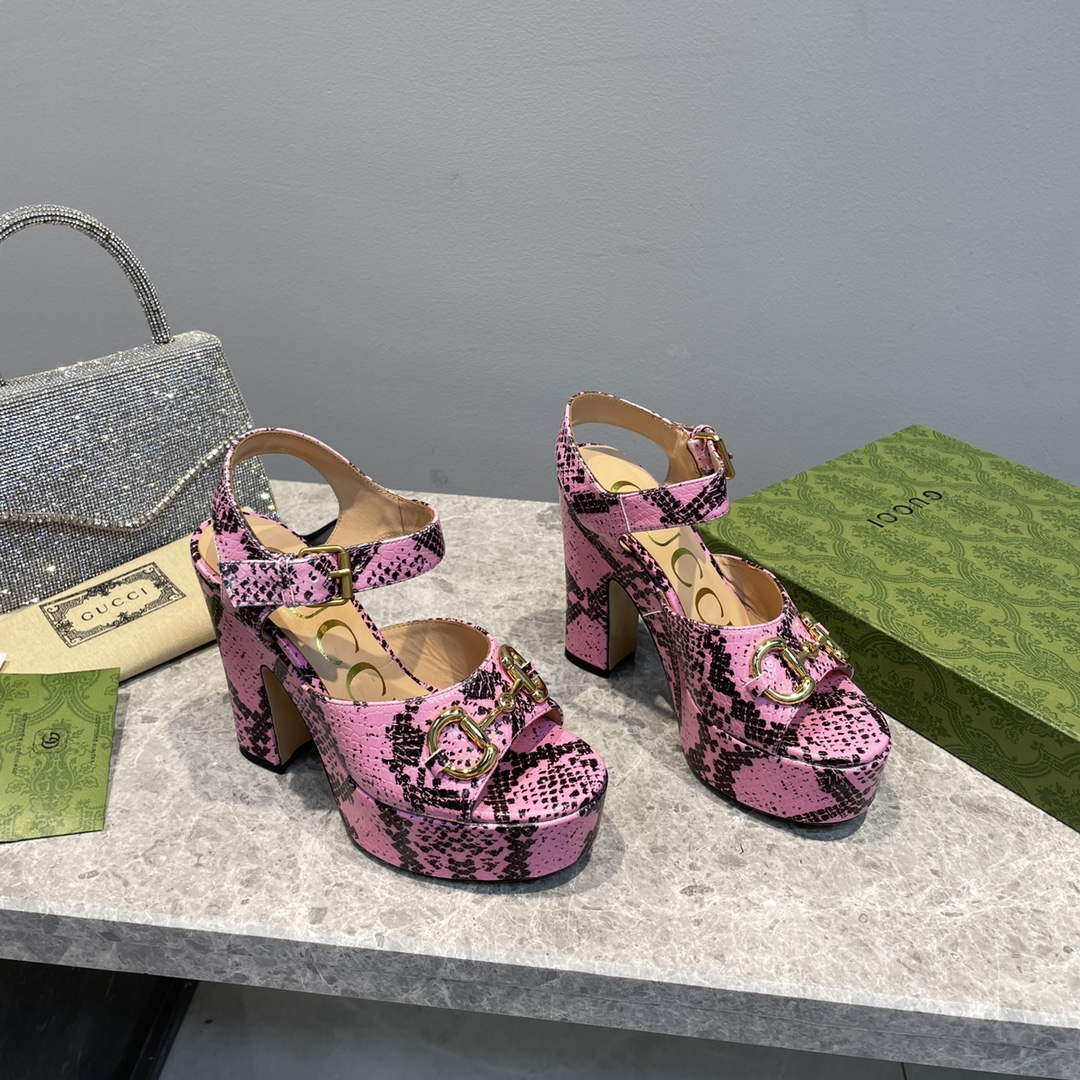Gucci 723838 Women's python print high heel pump G66752 | gucci 723838 womens python print high heel pump g66752 2