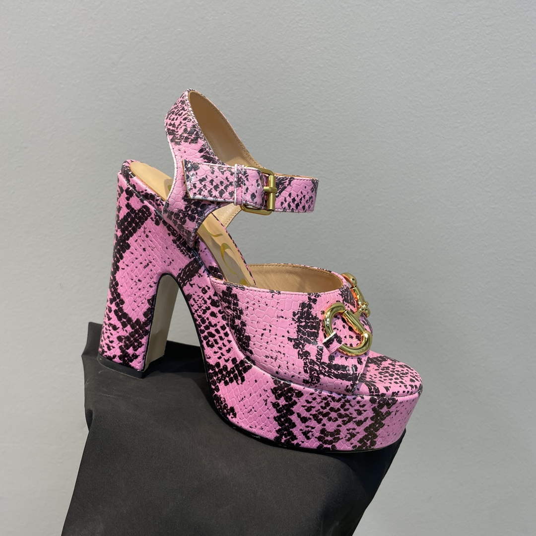 Gucci 723838 Women's python print high heel pump G66752 | gucci 723838 womens python print high heel pump g66752 7