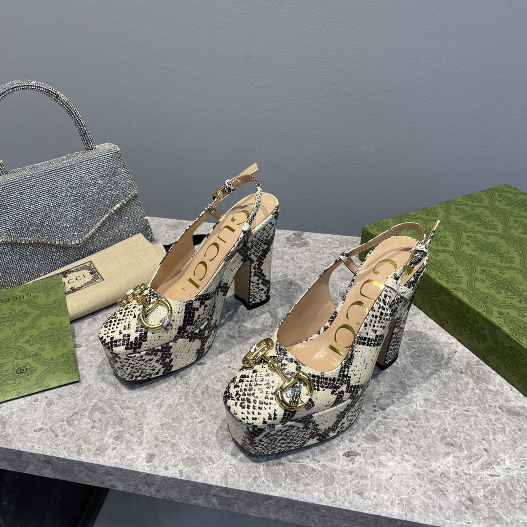 Gucci 723837 Women's python print high heel pump G66746 | gucci723837women spythonprinthighheelpumpg66746 3