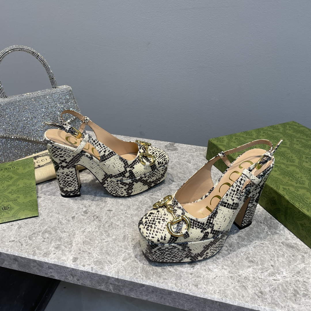 Gucci 723837 Women's python print high heel pump G66746 | gucci723837women spythonprinthighheelpumpg66746 5