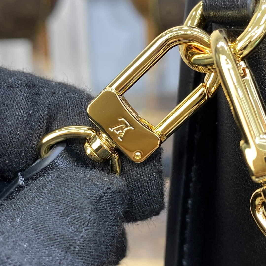 LV M82247 Louis Vuitton Lexington Pouch Bag Black | lv m82247 louis vuitton lexington pouch bag black 6 luxibags.ru 1