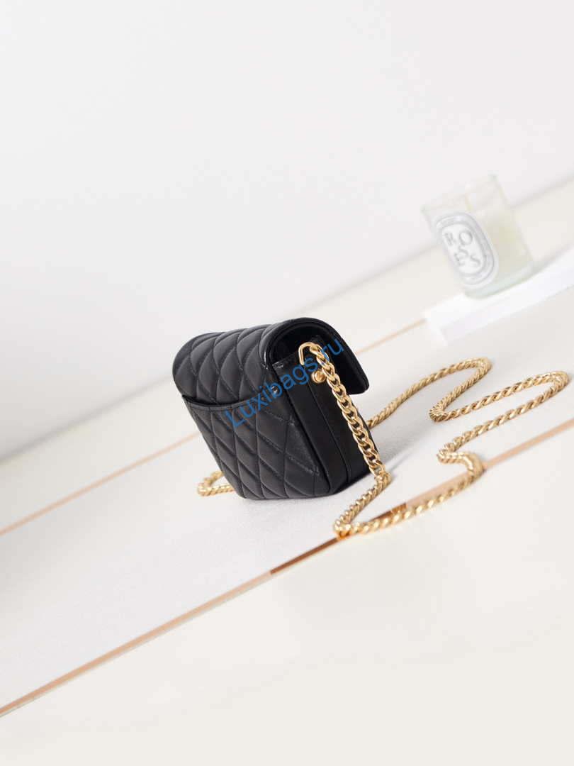 Chanel AP3208 Mini Flap bag With Chain shiny Lambskin & Gold-Tone Metal Black | chanel ap3208 mini flap bag with chain shiny lambskin gold tone metal black 004