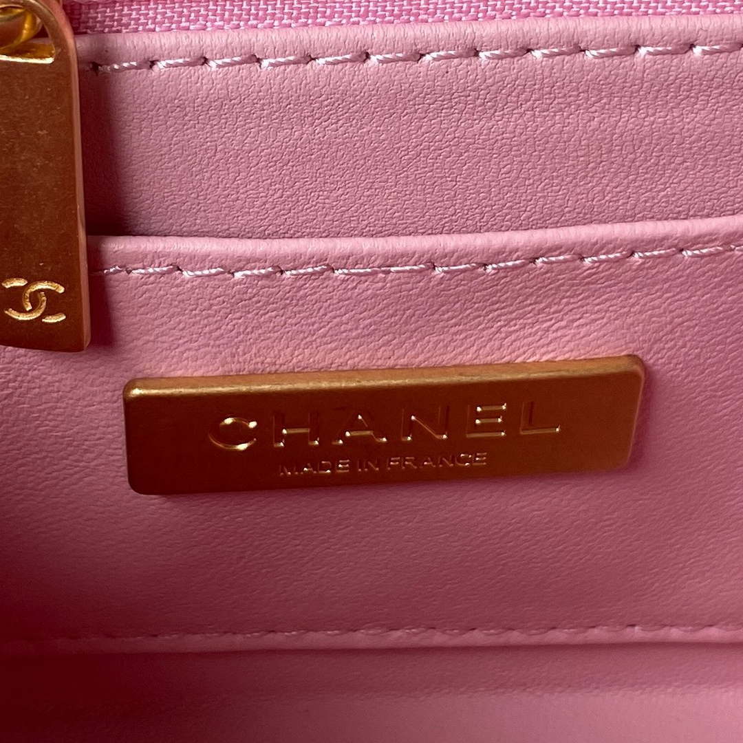 Chanel AS3973 Small Vanity Case Tweed Lambskin & Gold Metal Pink & Ecru | chanel as3973 small vanity case tweed lambskin gold metal pink ecru 007
