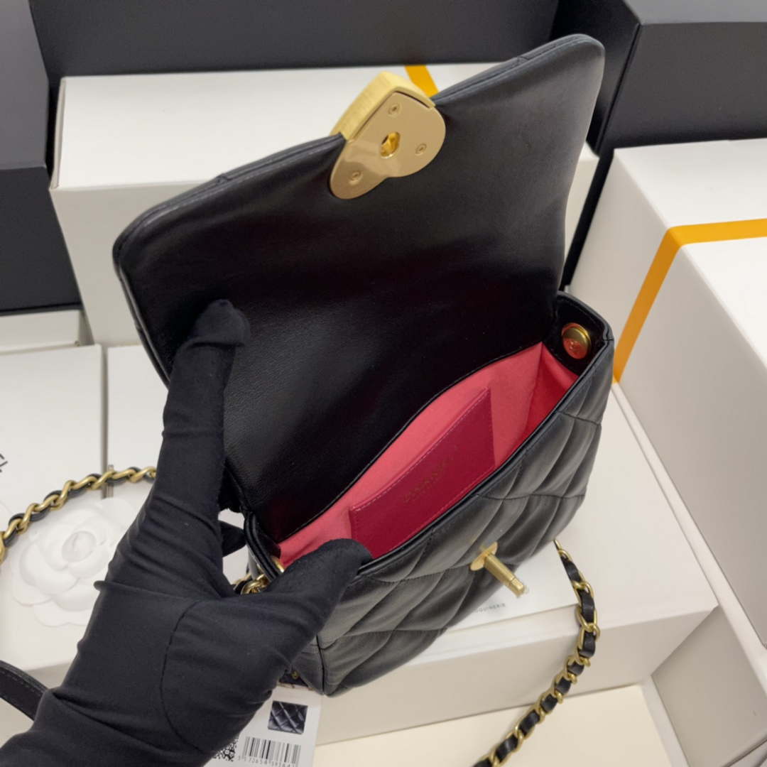 Chanel AS3979 Mini Flap Bag Lambskin Plexi & Gold-Tone Meta Black | chanel as3979 mini flap bag lambskin plexi gold tone meta black 006