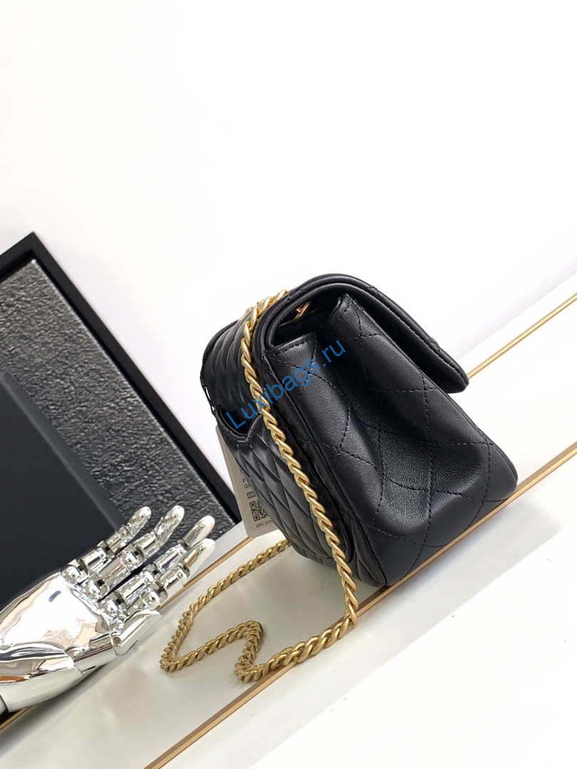Chanel AS4040 Mini Flap Classic Bag 17 Woc Camellia Lambskin Black | chanel as4040 mini flap classic bag 17 woc camellia lambskin black 002