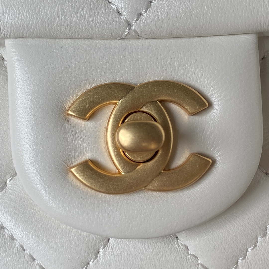 Chanel AS4041 Flap Classic Bag CF Camellia Lambskin White Gold | chanel as4041 flap classic bag cf camellia lambskin white gold 003