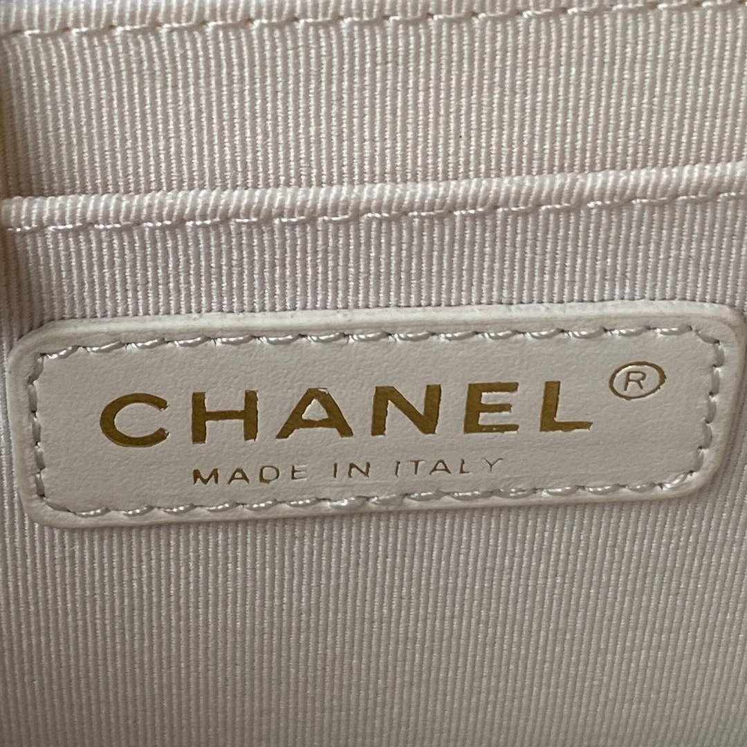 Chanel AS4051 Small Flap Classic Bag CF Lambskin White Gold | chanel as4051 small flap classic bag cf lambskin white gold 008