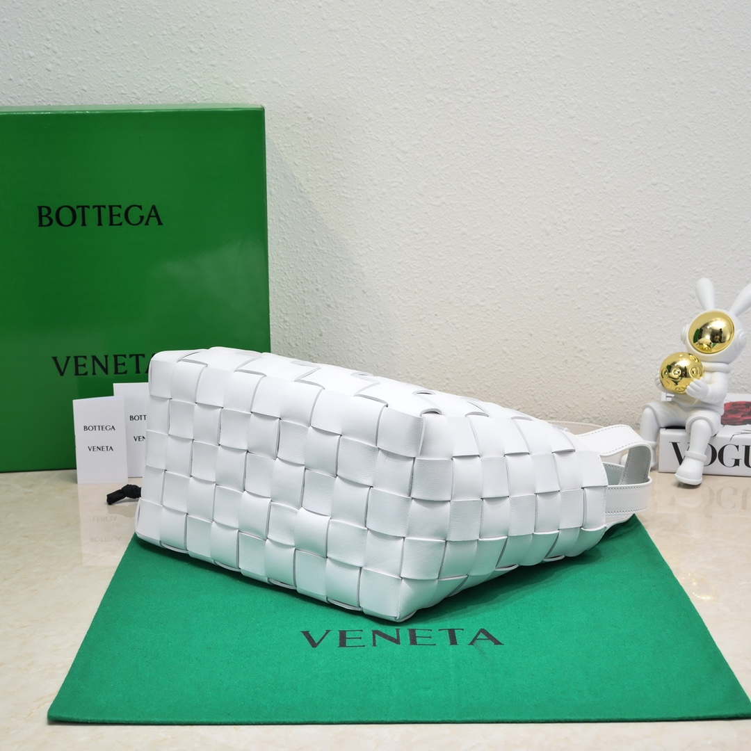 Bottega Veneta BV 7466 Bowling bag White | bottega veneta bv 7466 bowling bag white 003