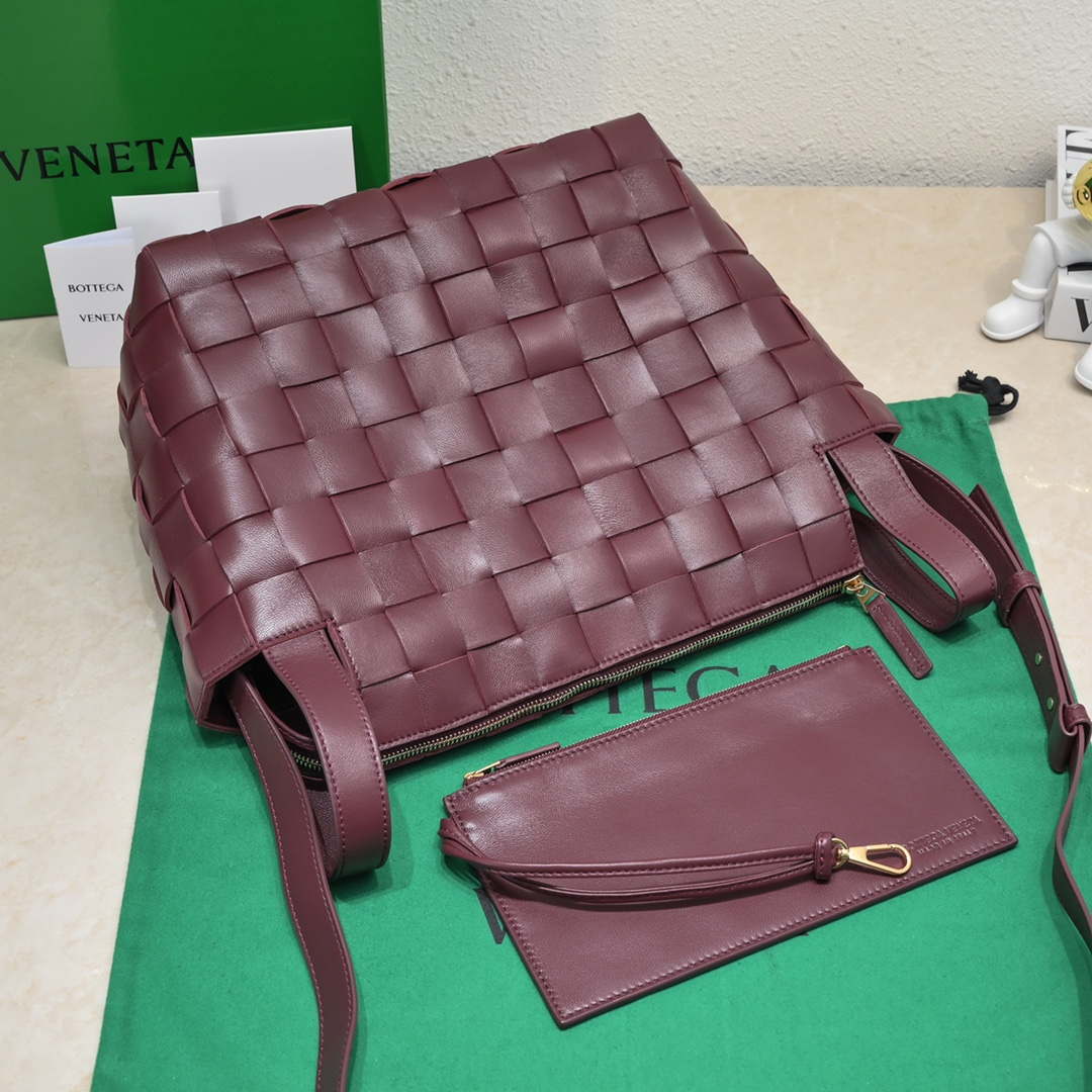 Bottega Veneta BV 7466 Bowling bag Wine Red | bottega veneta bv 7466 bowling bag wine red 005