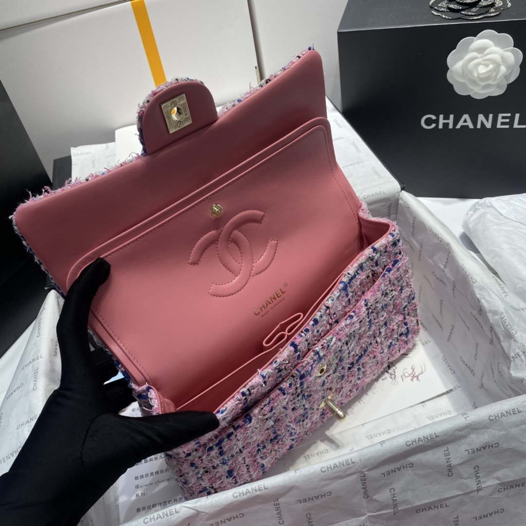 Chanel A01112 Flap Classic Handbag Tweed & Gold-Tone Metal Pink | chanel a01112 flap classic handbag tweed silver tone metal pink 009