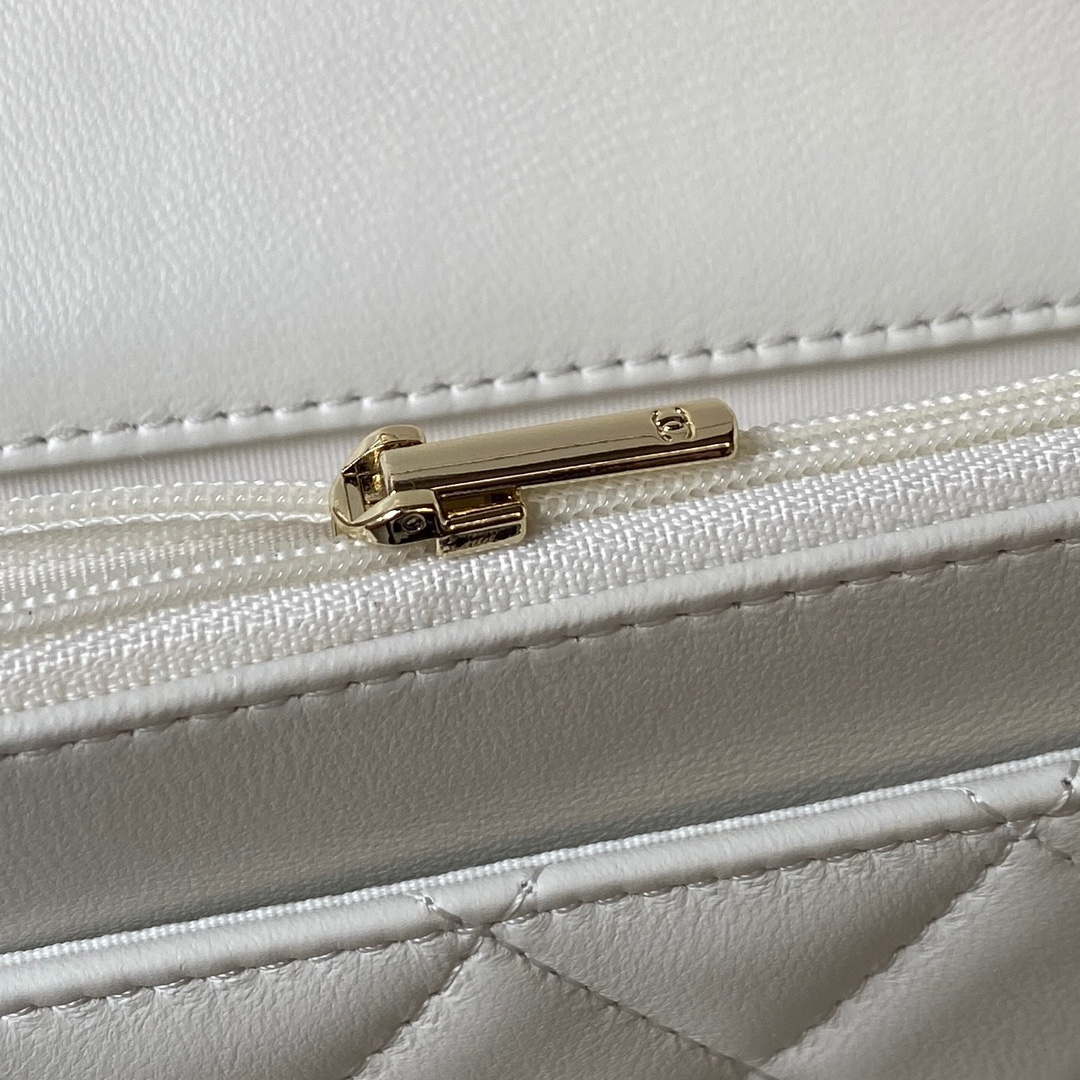 Chanel AP3424 Woc Mini Flap Bag Lambskin White | chanel ap3424 woc mini flap bag lambskin white 009