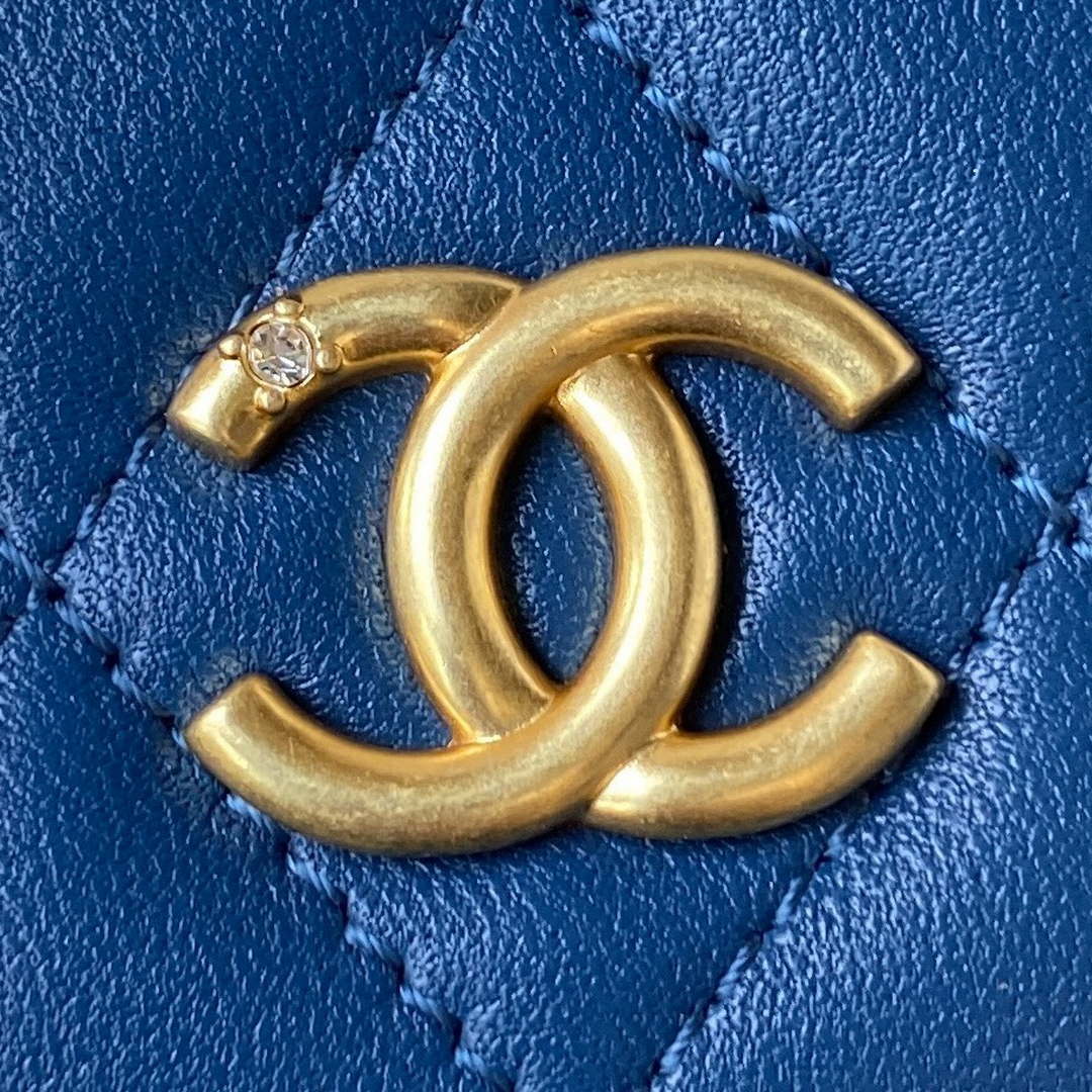 Chanel AP3426 Woc Mini Flap Bag Lambskin 17cm Blue | chanel ap3426 woc mini flap bag lambskin 17cm blue 003