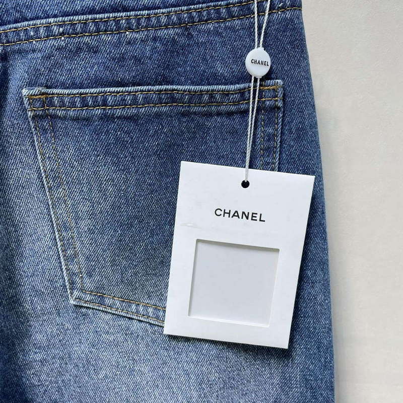 Chanel Women's Fashion Jeans C58819 | chanel womens fashion jeans c588199